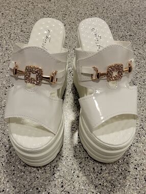 Kids  White Platform Slide Sandals with Rhinestone Buckle